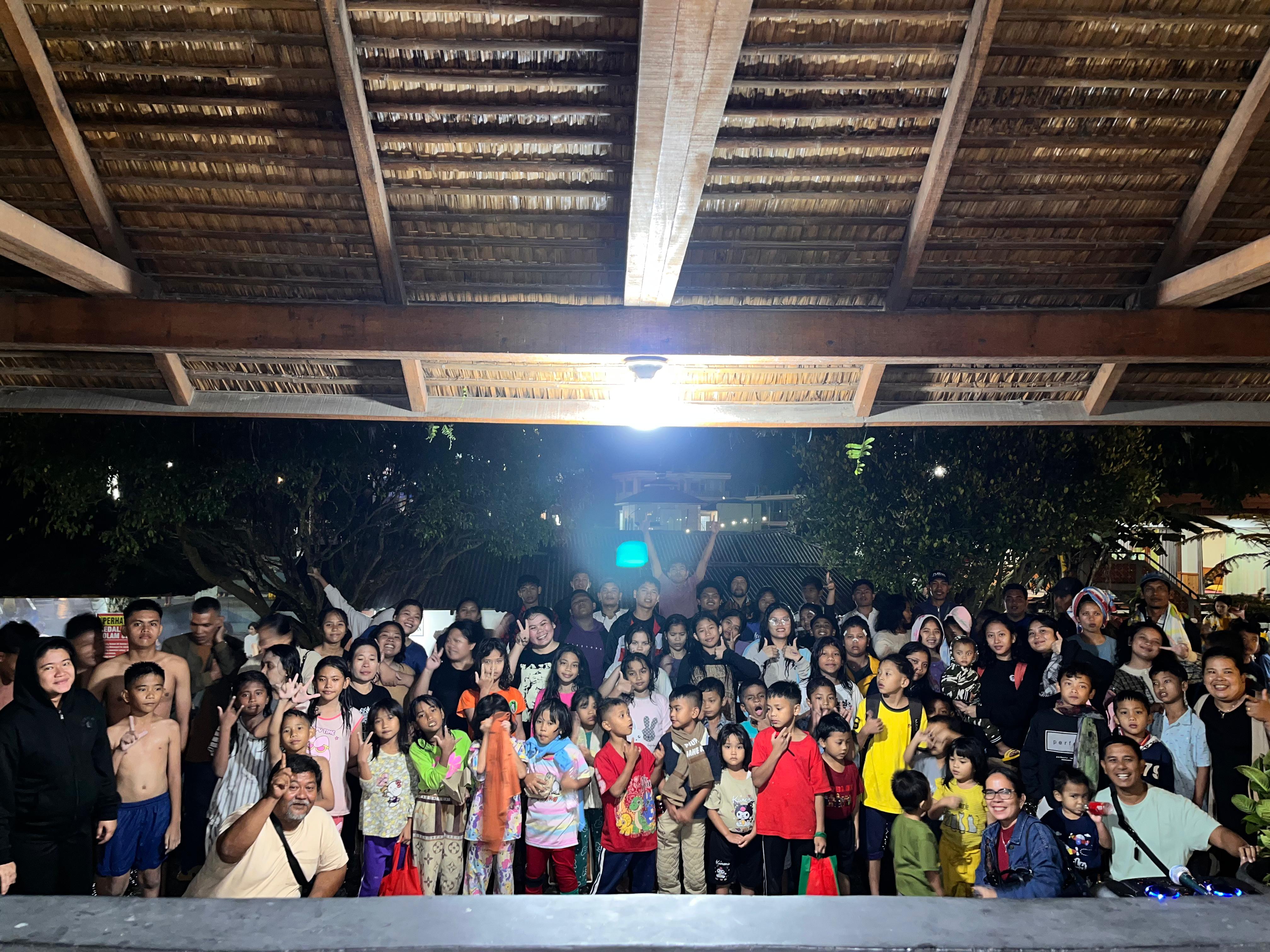 Mandi Air Panas Bareng Donatur